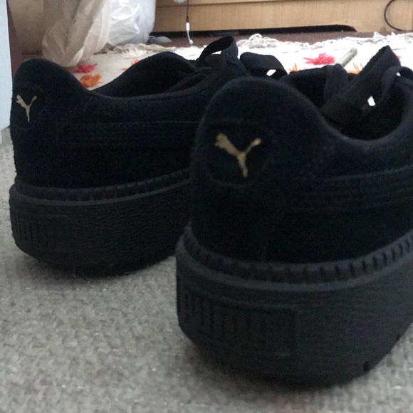 Puma suede platform shoes size 9 black - Picture 7 of 7